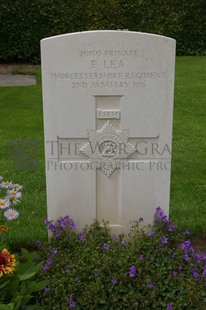 Prowse Point Military Cemetery - LEA, F